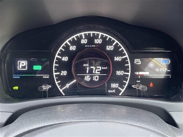 ノート ｅ－パワーニスモ　Ｓ　ワンオーナー／社外ナビ／フルセグＴＶ／社外ＡＷ付き夏冬タイヤ／ニスモエアロ／ローダウン／ドライブレコーダー／社外エンジンスターター／デジタルインナーミラー／全周囲カメラ／衝突被害軽減ブレーキ／ＥＴＣ（5枚目）