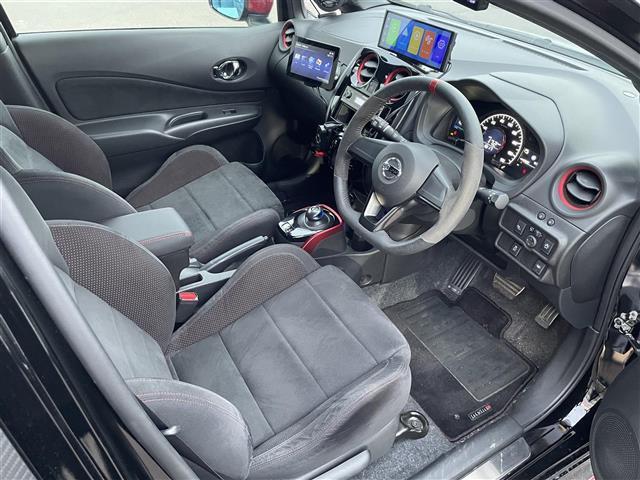 ノート ｅ－パワーニスモ　Ｓ　ワンオーナー／社外ナビ／フルセグＴＶ／社外ＡＷ付き夏冬タイヤ／ニスモエアロ／ローダウン／ドライブレコーダー／社外エンジンスターター／デジタルインナーミラー／全周囲カメラ／衝突被害軽減ブレーキ／ＥＴＣ（24枚目）