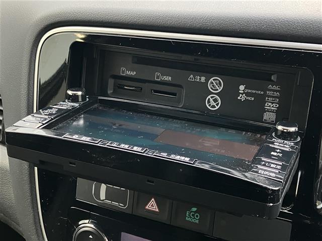 納車前に内外装のクリーニングをいたします。各種コーティング（別途有料）もご用意しておりますので、是非ご相談ください。