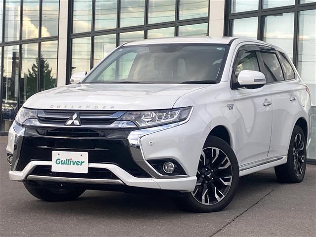 ご成約頂いたお車は全車保証付で納車後も安心！有料オプションで長期保証をお選びいただくことも可能です。