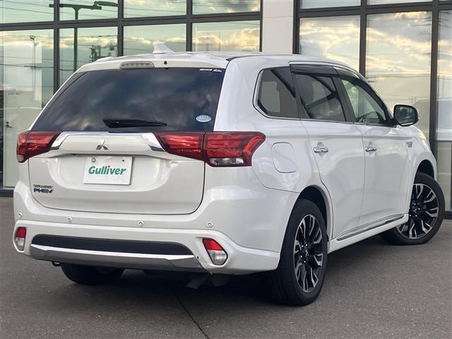 ヘッドライト・ホイール・フロントガラスなど色々な部分コーティングをご用意しております！