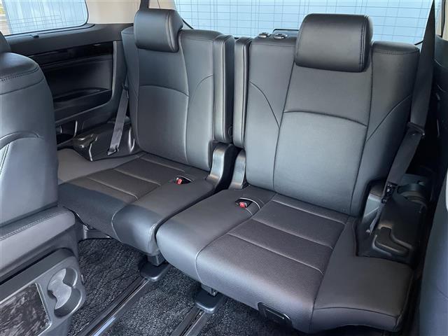 アルファードハイブリッド ＳＲ　Ｃパッケージ　純正ナビ／フルセグＴＶ／ドライブレコーダー／バックカメラ／フリップダウンモニター／モデリスタエアロ／両側パワースライドドア／シートヒーター／ブラインドスポットモニター／クルーズコントロール／オットマン（31枚目）