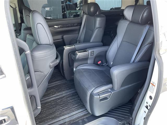 アルファードハイブリッド SR Cパッケージ 純正ナビ/フルセグTV/モデリスタ/サンルーフ/フリップダウンモニター/ドライブレコーダー/バックカメラ/シートヒーター/パワーバックドア/レーダークルーズコントロール/レーンキープアシスト/ETC(31枚目)