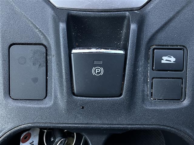 インプレッサスポーツ 1.6i-Lアイサイト 社外ナビ/ワンセグTV/ドライブレコーダー/ETC/衝突被害軽減システム/レーダークルーズコントロール/レーンキープアシスト/オートライト/スマートキー/エンジンプッシュスタート/電動パーキング(10枚目)