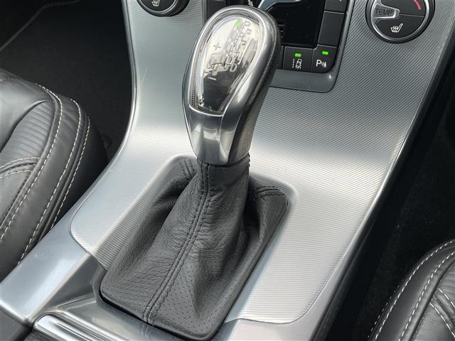 S60 T4 Rデザイン 純正ナビ/フルセグTV/ドライブレコーダー/バックカメラ/シートヒーター/ベンチレーション/パワーシート/レーダークルーズコントロール/車線逸脱警報/コーナーセンサー/ブラインドスポットモニター(12枚目)