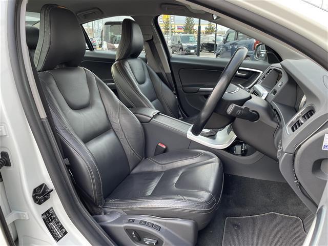 S60 T4 Rデザイン 純正ナビ/フルセグTV/ドライブレコーダー/バックカメラ/シートヒーター/ベンチレーション/パワーシート/レーダークルーズコントロール/車線逸脱警報/コーナーセンサー/ブラインドスポットモニター(24枚目)