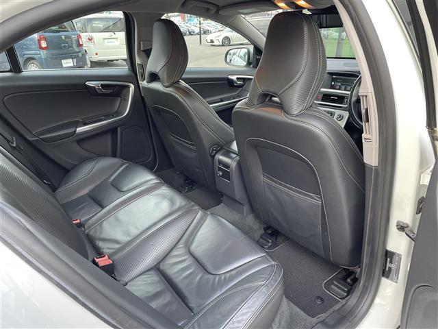 S60 T4 Rデザイン 純正ナビ/フルセグTV/ドライブレコーダー/バックカメラ/シートヒーター/ベンチレーション/パワーシート/レーダークルーズコントロール/車線逸脱警報/コーナーセンサー/ブラインドスポットモニター(25枚目)