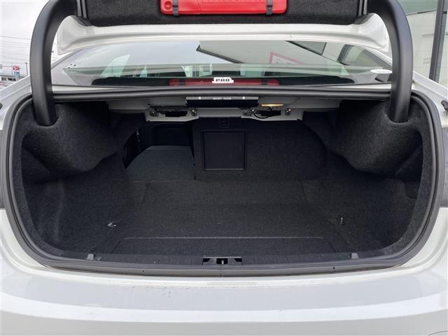 S60 T4 Rデザイン 純正ナビ/フルセグTV/ドライブレコーダー/バックカメラ/シートヒーター/ベンチレーション/パワーシート/レーダークルーズコントロール/車線逸脱警報/コーナーセンサー/ブラインドスポットモニター(31枚目)