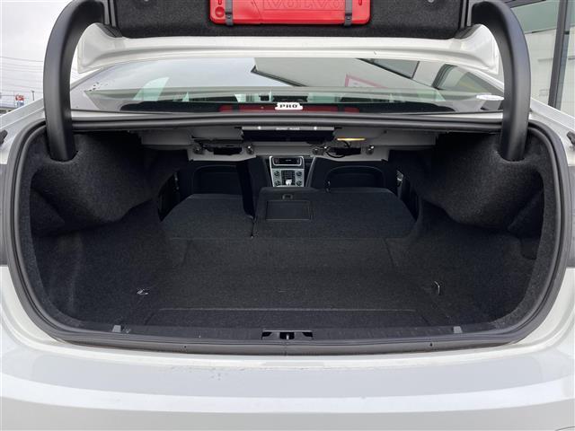 S60 T4 Rデザイン 純正ナビ/フルセグTV/ドライブレコーダー/バックカメラ/シートヒーター/ベンチレーション/パワーシート/レーダークルーズコントロール/車線逸脱警報/コーナーセンサー/ブラインドスポットモニター(34枚目)