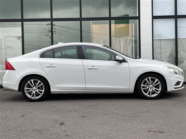 S60 T4 Rデザイン 純正ナビ/フルセグTV/ドライブレコーダー/バックカメラ/シートヒーター/ベンチレーション/パワーシート/レーダークルーズコントロール/車線逸脱警報/コーナーセンサー/ブラインドスポットモニター(37枚目)