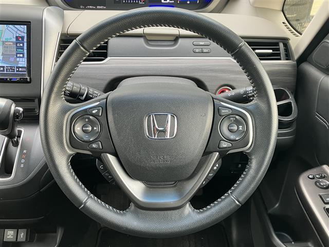 フリード Ｇ・ホンダセンシング　ワンオーナー／社外ナビ／フルセグＴＶ／純正エンジンスターター／ドライブレコーダー／バックカメラ／寒冷地仕様／両側パワースライドドア／シートヒーター／レーダークルーズコントロール／レーンキープアシスト（4枚目）