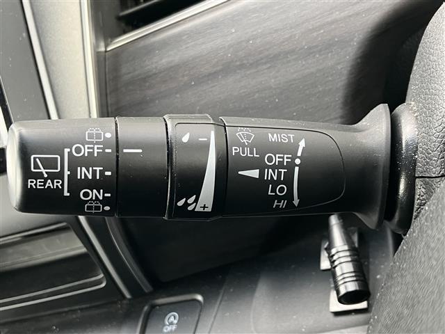 フリード Ｇ・ホンダセンシング　ワンオーナー／社外ナビ／フルセグＴＶ／純正エンジンスターター／ドライブレコーダー／バックカメラ／寒冷地仕様／両側パワースライドドア／シートヒーター／レーダークルーズコントロール／レーンキープアシスト（13枚目）