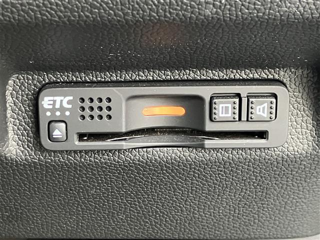 フリード Ｇ・ホンダセンシング　ワンオーナー／社外ナビ／フルセグＴＶ／純正エンジンスターター／ドライブレコーダー／バックカメラ／寒冷地仕様／両側パワースライドドア／シートヒーター／レーダークルーズコントロール／レーンキープアシスト（16枚目）