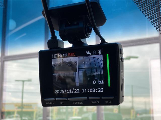 フリード Ｇ・ホンダセンシング　ワンオーナー／社外ナビ／フルセグＴＶ／純正エンジンスターター／ドライブレコーダー／バックカメラ／寒冷地仕様／両側パワースライドドア／シートヒーター／レーダークルーズコントロール／レーンキープアシスト（17枚目）