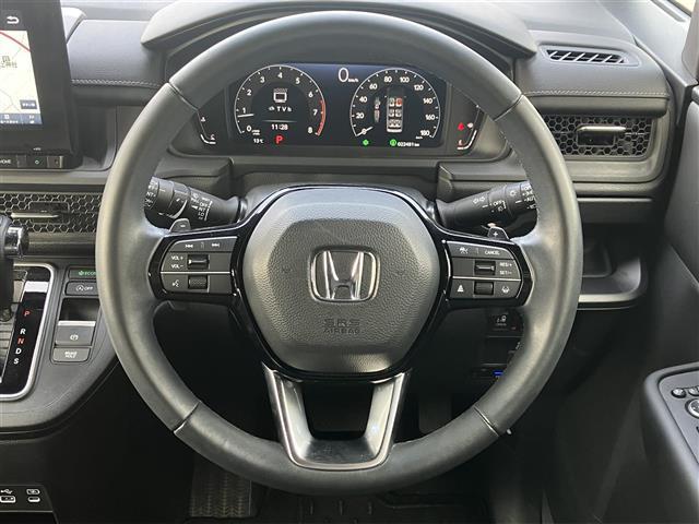 ステップワゴン スパーダ 純正ナビ/フルセグTV/寒冷地仕様/全周囲カメラ/シートヒーター/パワーバックドア/オットマン/両側パワースライドドア/衝突被害軽減ブレーキ/レーダクルーズコントロール/レーンキープアシスト/ETC(4枚目)