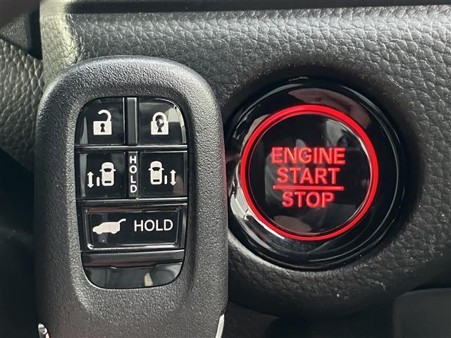 ステップワゴン スパーダ 純正ナビ/フルセグTV/寒冷地仕様/全周囲カメラ/シートヒーター/パワーバックドア/オットマン/両側パワースライドドア/衝突被害軽減ブレーキ/レーダクルーズコントロール/レーンキープアシスト/ETC(16枚目)