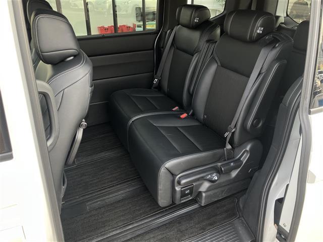 ステップワゴン スパーダ 純正ナビ/フルセグTV/寒冷地仕様/全周囲カメラ/シートヒーター/パワーバックドア/オットマン/両側パワースライドドア/衝突被害軽減ブレーキ/レーダクルーズコントロール/レーンキープアシスト/ETC(30枚目)