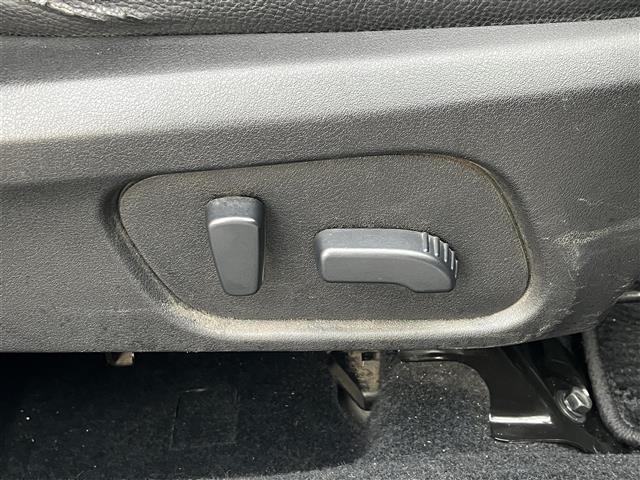 フォレスター 2.0XT アイサイト 純正メモリーナビ/フルセグTV/バックカメラ/ワンオーナー/アイサイト/ハーフレザーシート/前席パワーシート/前席シートヒーター/革巻きステアリング/パドルシフト/クルーズコントロール/ETC(17枚目)