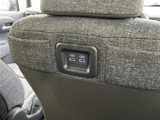 シエンタ ハイブリッドＺ　純正ナビ／フルセグＴＶ／寒冷地仕様／バックカメラ／シートヒーター／ハンドルウォーマー／パワースライドドア／レーダークルーズコントロール／ブラインドスポットモニター／レーンキープアシスト／ＥＴＣ（19枚目）