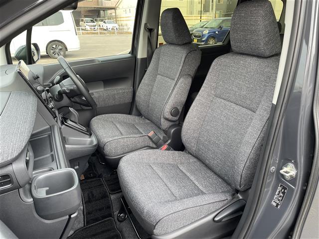 シエンタ ハイブリッドＺ　純正ナビ／フルセグＴＶ／寒冷地仕様／バックカメラ／シートヒーター／ハンドルウォーマー／パワースライドドア／レーダークルーズコントロール／ブラインドスポットモニター／レーンキープアシスト／ＥＴＣ（25枚目）