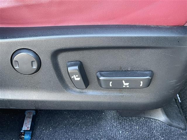 RX RX200t Fスポーツ 純正ナビ/フルセグTV/ドライブレコーダー/バックカメラ/シートヒーター/ベンチレーション/電動リアゲート/ブラインドスポットモニター/クルーズコントロール/ヘッドアップディスプレイ/コーナーセンサー(20枚目)