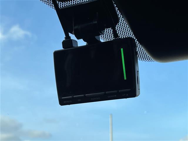 RX RX200t Fスポーツ 純正ナビ/フルセグTV/ドライブレコーダー/バックカメラ/シートヒーター/ベンチレーション/電動リアゲート/ブラインドスポットモニター/クルーズコントロール/ヘッドアップディスプレイ/コーナーセンサー(22枚目)