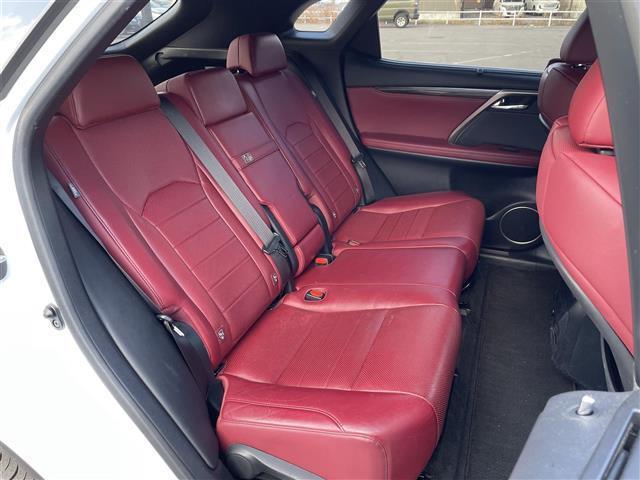 RX RX200t Fスポーツ 純正ナビ/フルセグTV/ドライブレコーダー/バックカメラ/シートヒーター/ベンチレーション/電動リアゲート/ブラインドスポットモニター/クルーズコントロール/ヘッドアップディスプレイ/コーナーセンサー(26枚目)