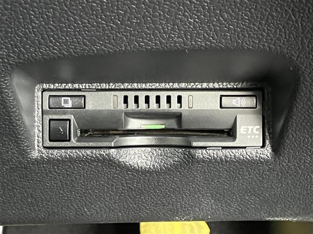 プリウス A 純正ナビ/フルセグTV/ドライブレコーダー/バックカメラ/モデリスタエアロ/ブラインドスポットモニター/ヘッドアップディスプレイ/クルーズコントロール/コーナーセンサーレーンキープアシスト/ETC(18枚目)