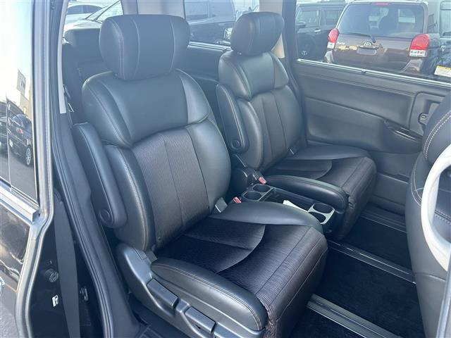 エルグランド 純正メモリナビ/フルセグTV/バックカメラ/ETC/両側パワースライドドア/オットマン/LEDヘッドライト/フロントフォグランプ/オートライト/スマートキー/エンジンプッシュスタート(25枚目)