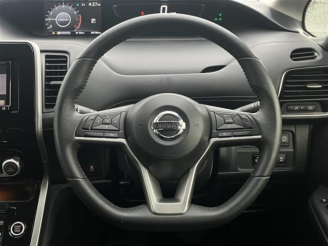 セレナ ハイウェイスター 社外メモリーナビ/フルセグTV/ドラレコ 全方位/バックカメラ/両側パワースライドドア/エマージェンシーブレーキ/快適パック/クルーズコントロール/アイドリングストップ/LEDヘッドライト(4枚目)