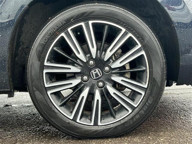 フィット ｅ：ＨＥＶリュクス　純正ナビ／フルセグＴＶ／ドライブレコーダー／バックカメラ／寒冷地仕様／シートヒーター／ハンドルウォーマー／コーナーセンサー／レーダークルーズコントロール／レーンキープアシスト／オートハイビーム／ＥＴＣ（42枚目）