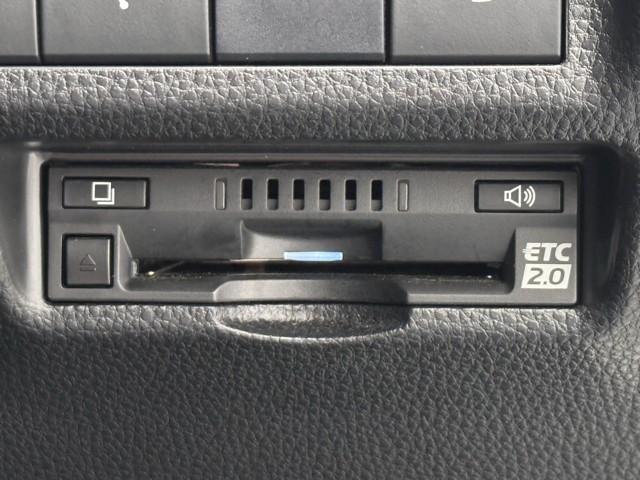 ＲＡＶ４ アドベンチャー　オフロードパッケージ　寒冷地　１００Ｖ電源　パワーウインドウ　ＡＡＣ　アルミホイール　記録簿付　キーフリー　ＬＥＤランプ　クルコン　スマートキ　ミュージックプレイヤー接続可　運転席パワーシート　横滑り防止装置　ＡＢＳ　ＰＳ（6枚目）