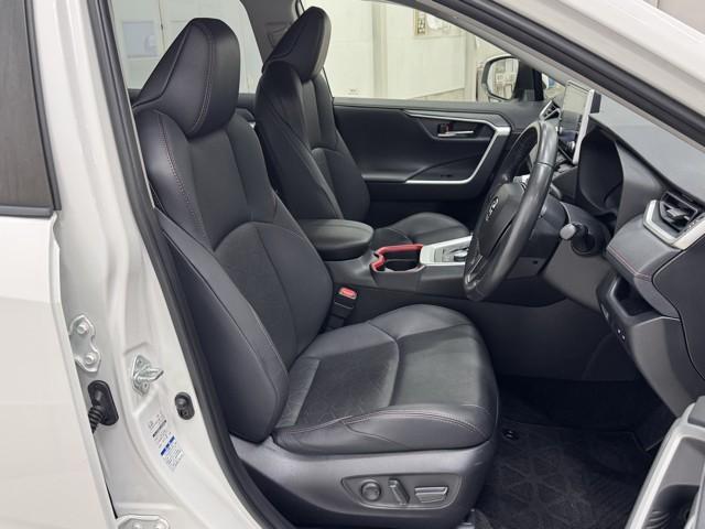 ＲＡＶ４ アドベンチャー　オフロードパッケージ　寒冷地　１００Ｖ電源　パワーウインドウ　ＡＡＣ　アルミホイール　記録簿付　キーフリー　ＬＥＤランプ　クルコン　スマートキ　ミュージックプレイヤー接続可　運転席パワーシート　横滑り防止装置　ＡＢＳ　ＰＳ（14枚目）