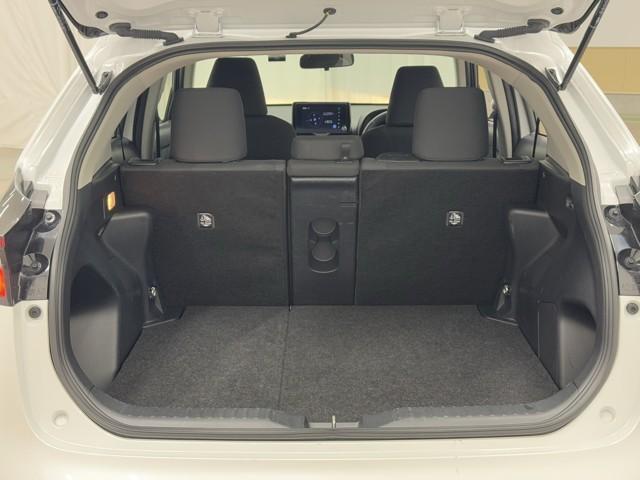 ヤリスクロス Ｇ　ＥＴＣ装備　リヤカメラ　点検記録簿　スマートエントリー　イモビライザー　オートエアコン　アルミホイール　キーレス　パワーウィンドウ　クルコン　ＡＢＳ　ドライブレコーダー　エアバッグ　パワーステアリング（17枚目）