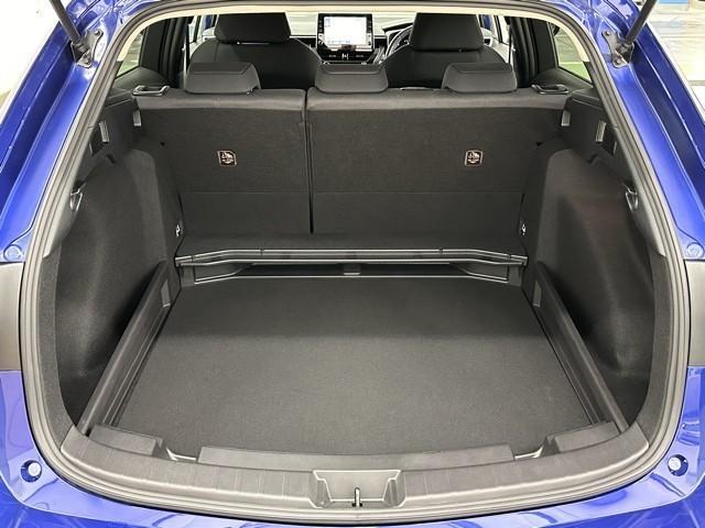 カローラツーリング ハイブリッド　Ｓ　インテリジェントクリアランスソナー　ドラレコ付き　Ｒカメラ　ＡＡＣ　ＬＥＤライト　メディアプレイヤー接続　１オーナー車　横滑防止装置　整備記録簿　クルコン　ＥＴＣ車載器　キーフリーシステム　イモビ（19枚目）