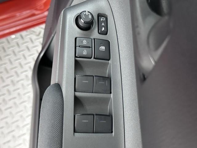 シエンタ Ｇ　クルーズＣ　盗難防止システム　Ｗ電動ドア　ＬＥＤ　バックガイドモニター　ドライブレコーダー　フルセグＴＶ　ＡＡＣ　ＥＴＣ車載器　ＰＳ　エアＢ　ＰＷ　３列シート　キーフリー　ウォークスルー　メモリーナビ（17枚目）