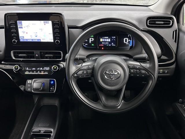 アクア X オールシーズンタイヤ パノラミックモニター 踏み間違い防止 100V ナビ&TV ドライブレコーダー フルセグ 点検記録簿 LEDライト スマートキー 横滑り防止機能 アルミ オートクルーズ ETC(4枚目)