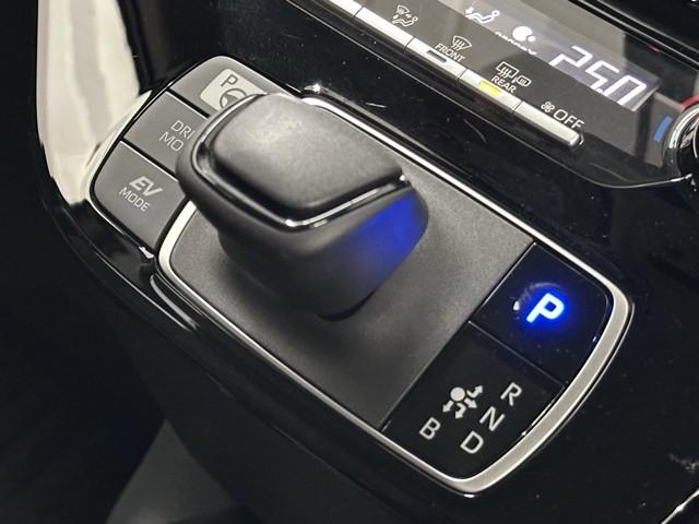 アクア X オールシーズンタイヤ パノラミックモニター 踏み間違い防止 100V ナビ&TV ドライブレコーダー フルセグ 点検記録簿 LEDライト スマートキー 横滑り防止機能 アルミ オートクルーズ ETC(10枚目)