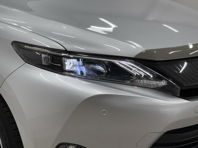 ハリアーハイブリッド エレガンス　フルセグテレビ　点検記録簿　サイドカーテンエアバック　イモビライザー　メモリナビ　ミュージックプレイヤー接続可　エアコン　Ｓキー　ＬＥＤヘッド　ＥＴＣ車載器　アルミ　ＡＢＳ　パワーウインドウ　キーレス（17枚目）