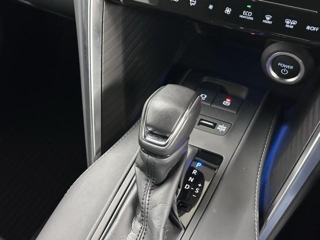 ハリアーハイブリッド Ｚ　レザーパッケージ　パノラマサンルーフ　地デジ　横滑防止　盗難防止システム　Ｂモニター　革　ＬＥＤライト　パワーウィンドウ　クルコン　スマートキ－　助手席エアバック　パワーシート　エアバッグ　点検記録簿　オートエアコン（10枚目）