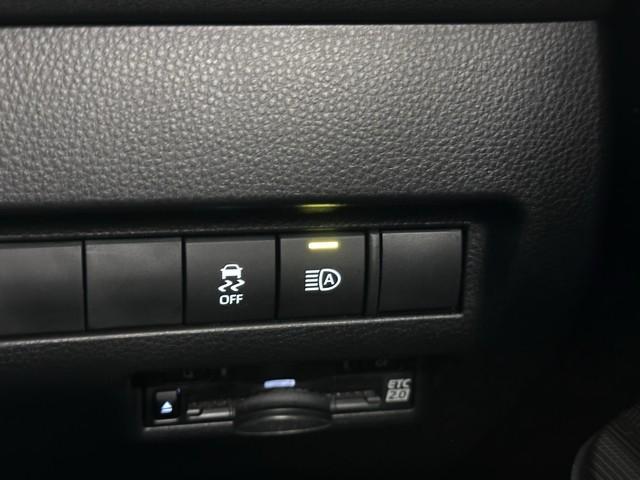 ハリアーハイブリッド Ｚ　レザーパッケージ　パノラマサンルーフ　地デジ　横滑防止　盗難防止システム　Ｂモニター　革　ＬＥＤライト　パワーウィンドウ　クルコン　スマートキ－　助手席エアバック　パワーシート　エアバッグ　点検記録簿　オートエアコン（13枚目）