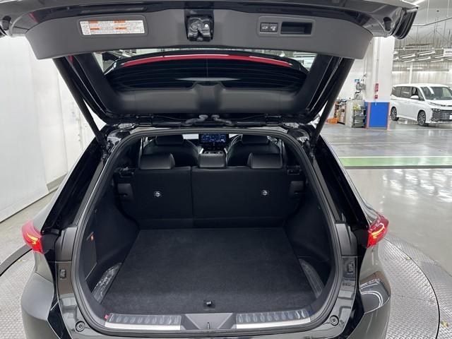 ハリアーハイブリッド Ｚ　レザーパッケージ　パノラマサンルーフ　地デジ　横滑防止　盗難防止システム　Ｂモニター　革　ＬＥＤライト　パワーウィンドウ　クルコン　スマートキ－　助手席エアバック　パワーシート　エアバッグ　点検記録簿　オートエアコン（18枚目）