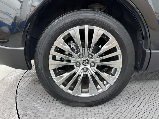 ハリアーハイブリッド Ｚ　レザーパッケージ　パノラマサンルーフ　地デジ　横滑防止　盗難防止システム　Ｂモニター　革　ＬＥＤライト　パワーウィンドウ　クルコン　スマートキ－　助手席エアバック　パワーシート　エアバッグ　点検記録簿　オートエアコン（19枚目）