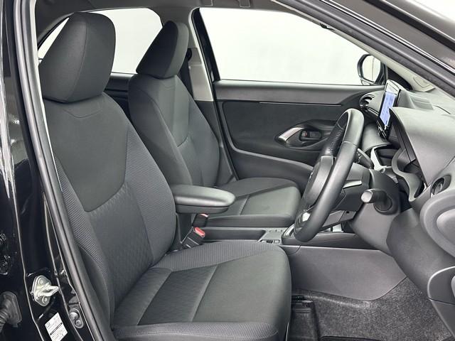 ヤリスクロス Ｇ　ＥＴＣ装備　リヤカメラ　点検記録簿　スマートエントリー　イモビライザー　オートエアコン　アルミホイール　キーレス　パワーウィンドウ　クルコン　ＡＢＳ　ドライブレコーダー　エアバッグ　パワーステアリング（16枚目）