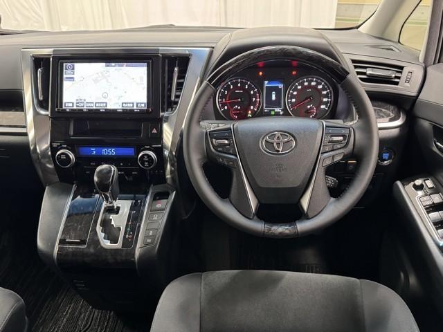 アルファード ２．５Ｓ　後席モニター　両側電動パワースライドドア　地上デジタル　Ｗエアコン　フルオートエアコン　盗難防止システム　横滑り防止　ＡＷ　クルーズＣ　ナビ＆ＴＶ　定期点検記録簿　ＬＥＤランプ　ＷエアＢ（5枚目）