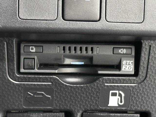 とっても便利なＥＴＣを装備しています。　ＥＴＣを利用して、高速道路を楽々ドライブしましょう。　渋滞緩和にも繋がってエコ！？にも繋がります。