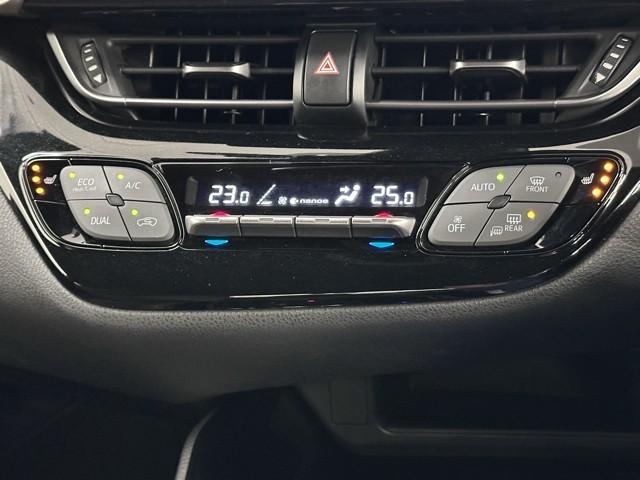 Ｃ－ＨＲ Ｇ　ハーフ革　ＴＳＳ　エアロ　アイドルストップ　ＤＶＤ再生可　定期点検記録簿　ＬＥＤヘッド　バックモニタ　イモビライザー　ナビ＆ＴＶ　ＥＴＣ付　キーフリーシステム　スマキー　横滑り防止機能　クルーズＣ（10枚目）