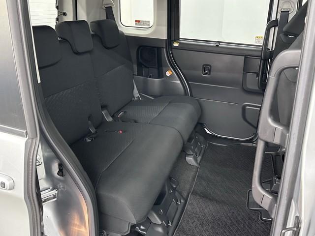 ルーミー G S フルオートエアコン TVナビ オートクルーズ イモビライザー 両電動スライドドア フルセグテレビ ドライブレコーダー DVD再生可 スマキー ETC 横滑り防止装置 記録簿 メモリナビ Wエアバック(17枚目)