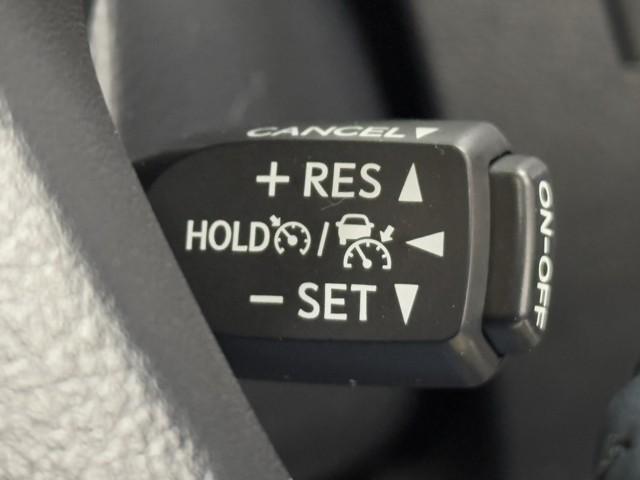 アルファードハイブリッド X 両電動ドア LEDヘッドライト ドラレコ 横滑り防止 ETC2.0車載器 クルコン リアオートエアコン ミュージックプレイヤー接続可 メモリーナビ 4WD DVD再生 3列シート ECOモード(11枚目)