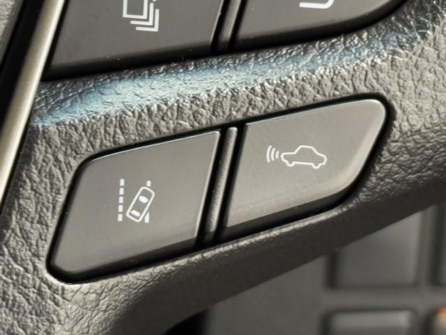 アルファードハイブリッド X 両電動ドア LEDヘッドライト ドラレコ 横滑り防止 ETC2.0車載器 クルコン リアオートエアコン ミュージックプレイヤー接続可 メモリーナビ 4WD DVD再生 3列シート ECOモード(12枚目)